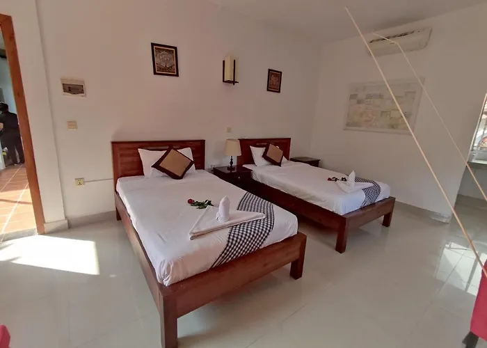 Hotel River And