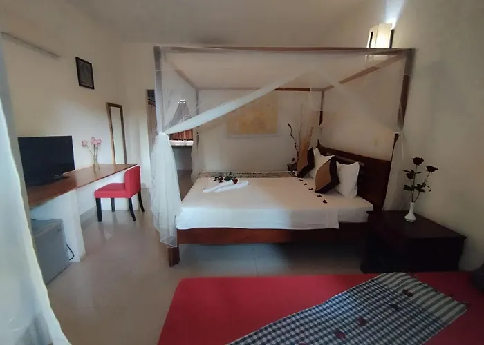 Hotel River And 4*